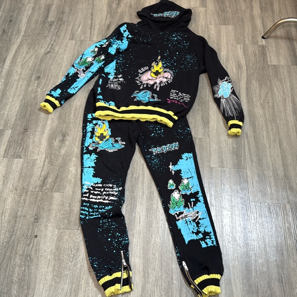 Pink Dolphin sweatsuit
Sacred Heart